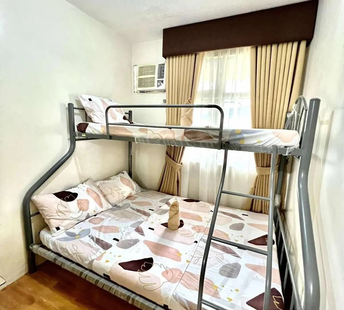 Seawind Condominium Near Airport Building 2 ダバオ　シティ アパート